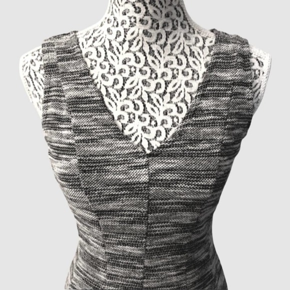 Banana Republic Sleeveless Drop Waist Marled Tweed Dress Black and White- Size 2 - Picture 3 of 7